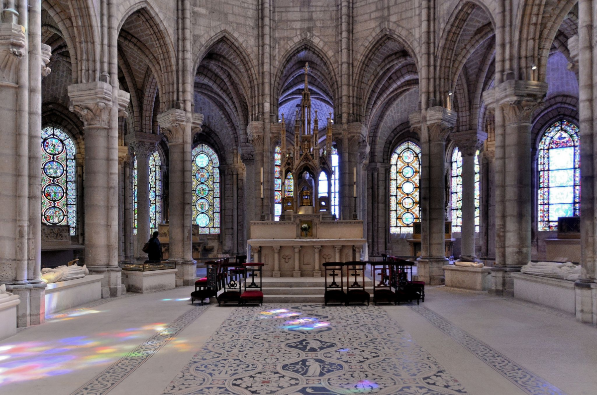 Basílica de Saint Denis História e arquitetura Simplesmente Paris