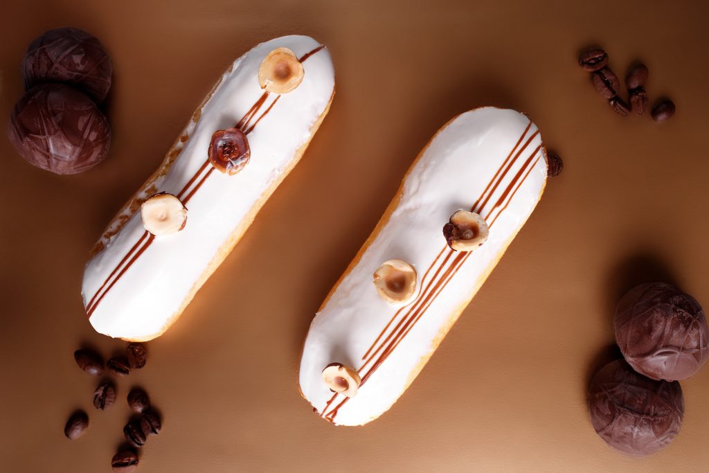 Éclair - Foto por Nikita Krasnov